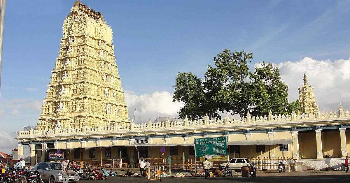 chamundeshwari-temple-mysore-darshan-timings