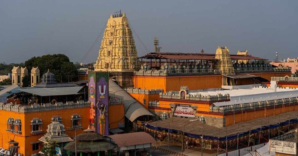 how-to-reach-bhadrachalam-temple