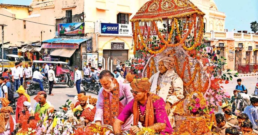 major-festivals-celebrated-at-hanuman-garhi-ayodhya