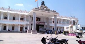 mantralayam-temple-special-darshan