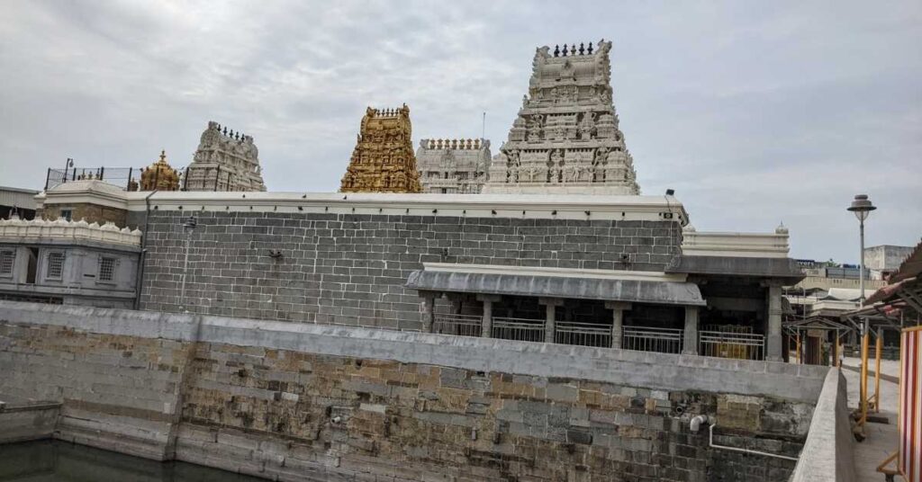 rules-dress-code-entry-guideline